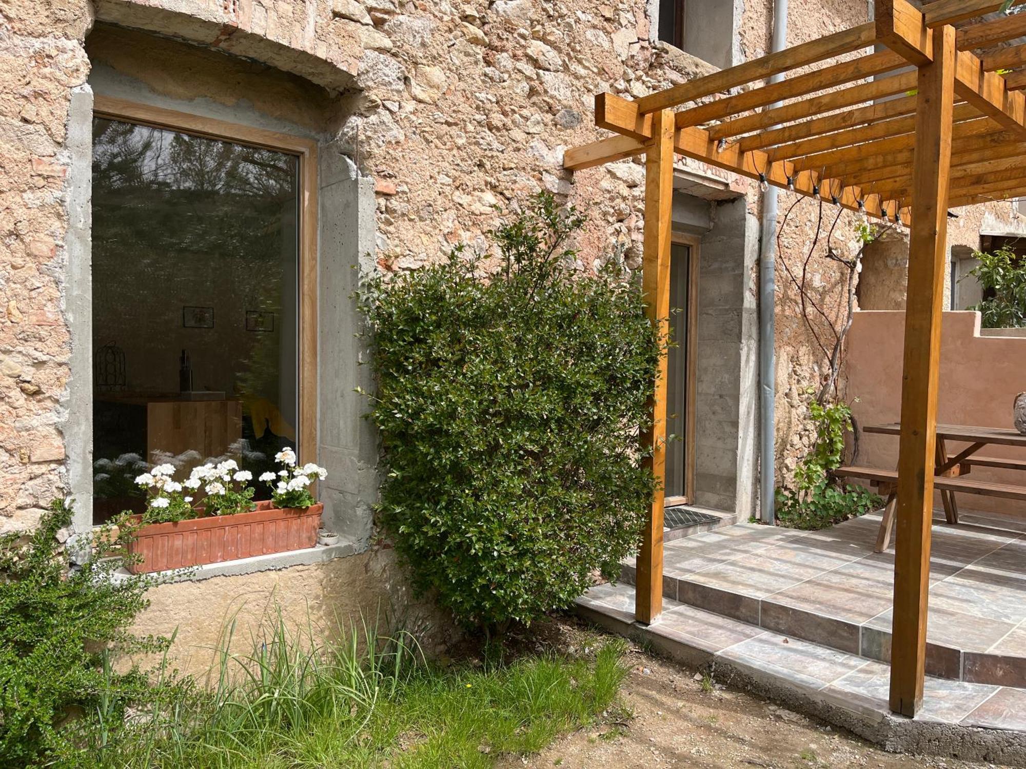 La Bastide Aux Iris - Les Capucines Apartment วีลล์โครซ ภายนอก รูปภาพ